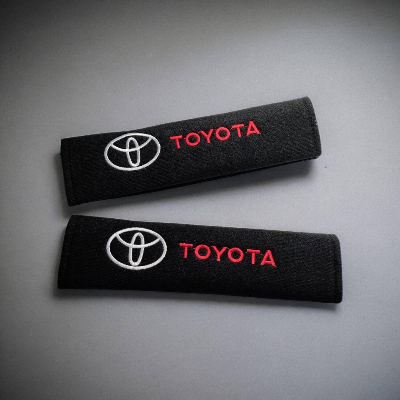 Чехол на ремень безопасности с логотипом Toyota 2 шт.