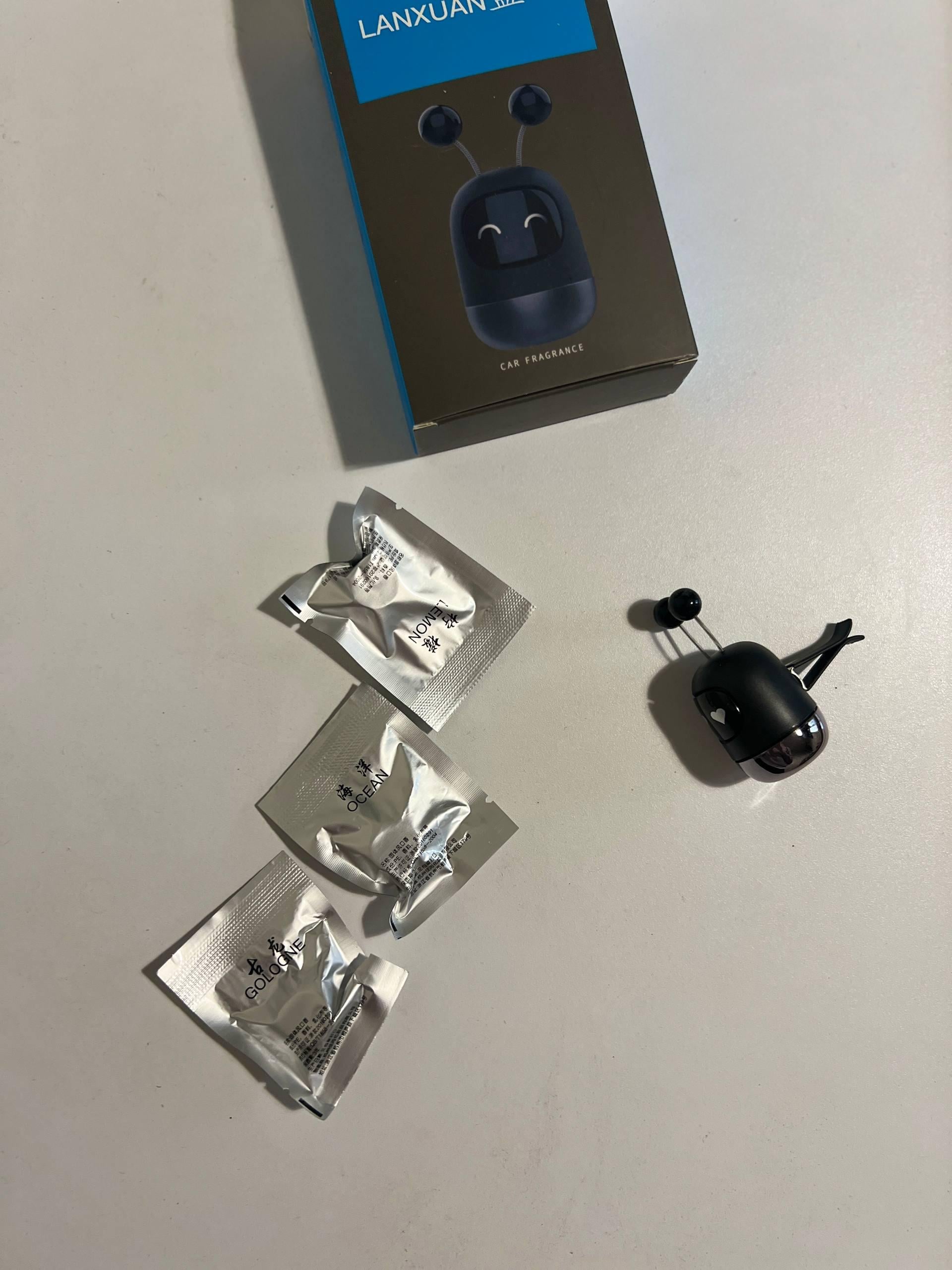 Ароматизатор для авто Смайл сердце и 3 аромата (2659419172)