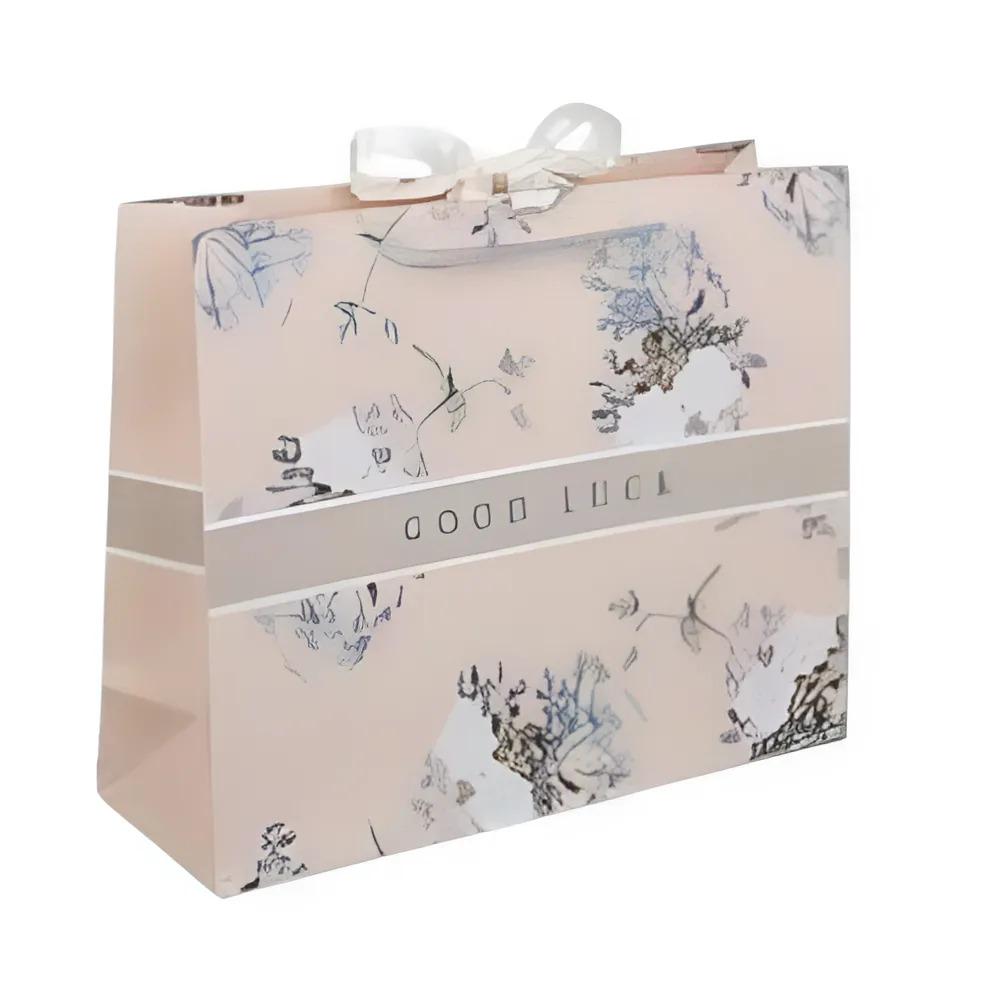 Подарочный пакет Stenson R32916-S бумажный Flowers 19,5х24,5х9,5 см (c915015e)