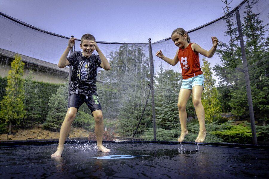 Батут Thunder INSIDE ULTRA с внутренней сеткой 10 футов 312 см Черно-розовый (407475) - фото 8 Батут Thunder INSIDE ULTRA с внутренней сеткой 10 футов 312 см Черно-розовый (407475) - фото 8