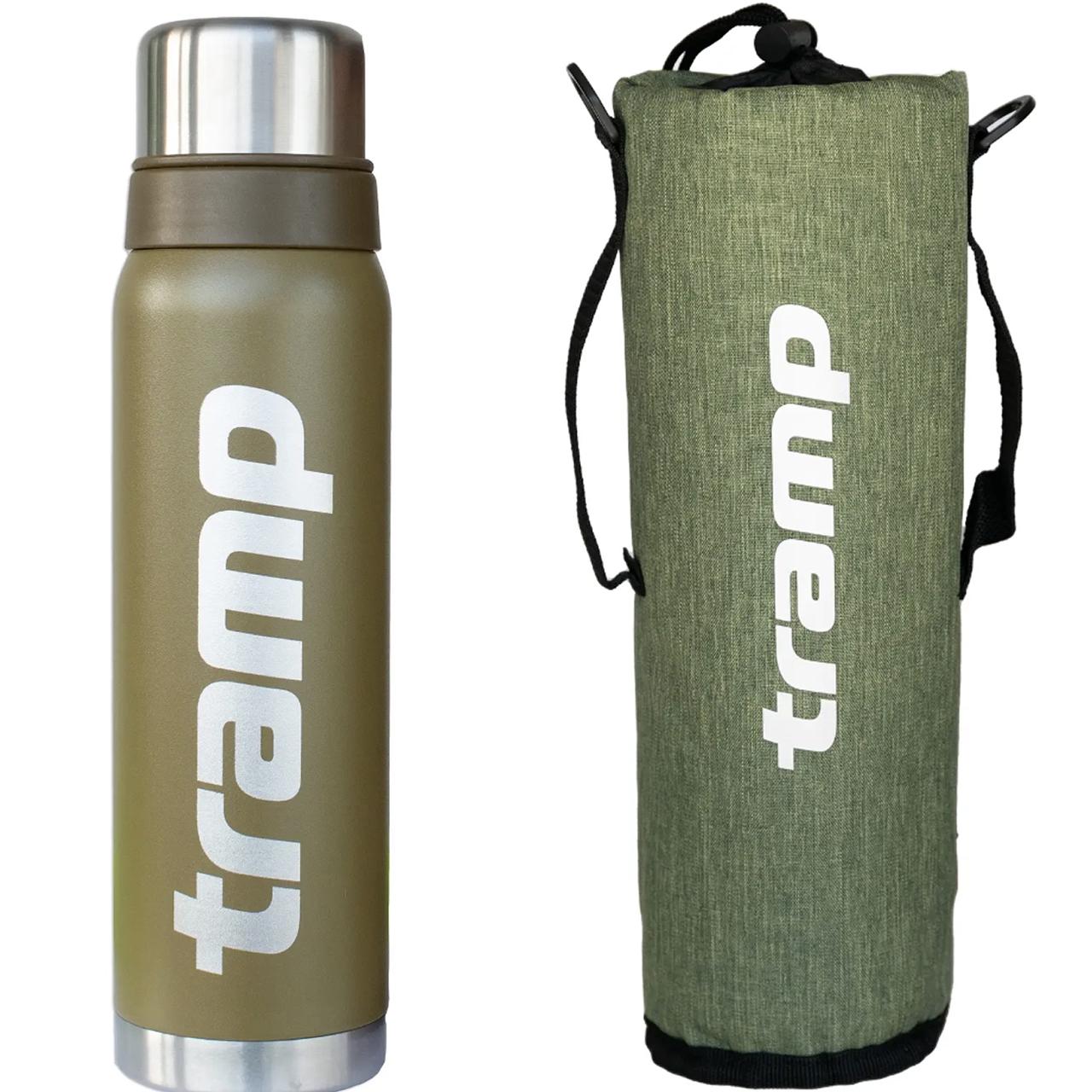 Комплект термос для напитков с термочехлом Tramp expeditio из нержавеющей стали держит 24 ч. 0,9 л (UTRC-027-olive)