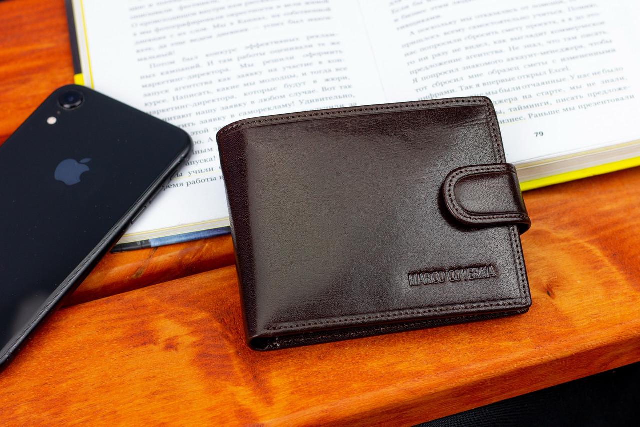 Мужское портмоне Marco Coverna на кнопке из натуральной кожи Коричневый (B047-801) - фото 8 Мужское портмоне Marco Coverna на кнопке из натуральной кожи Коричневый (B047-801) - фото 8