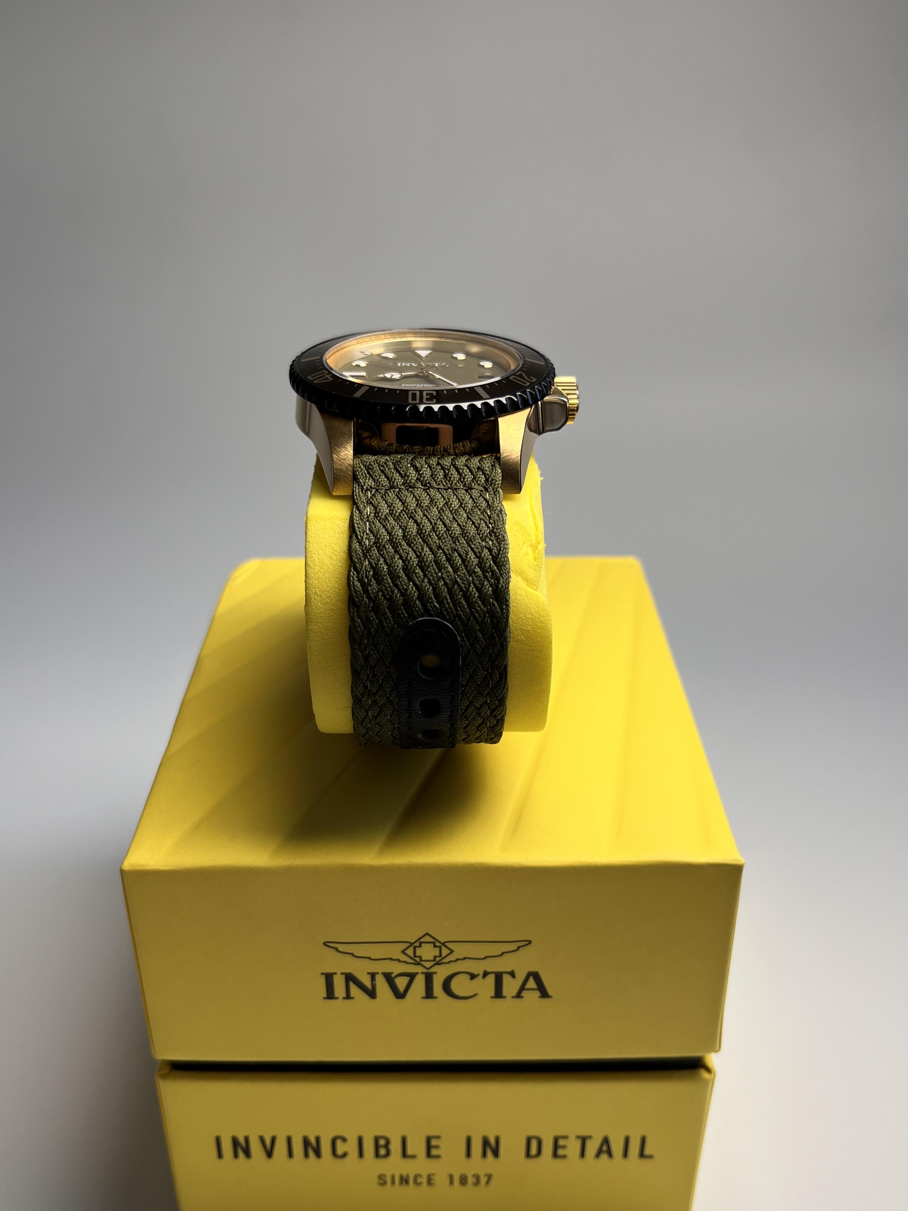 Часы спортивные Invicta 38240 Pro Diver (15190464) - фото 5 Часы спортивные Invicta 38240 Pro Diver (15190464) - фото 5
