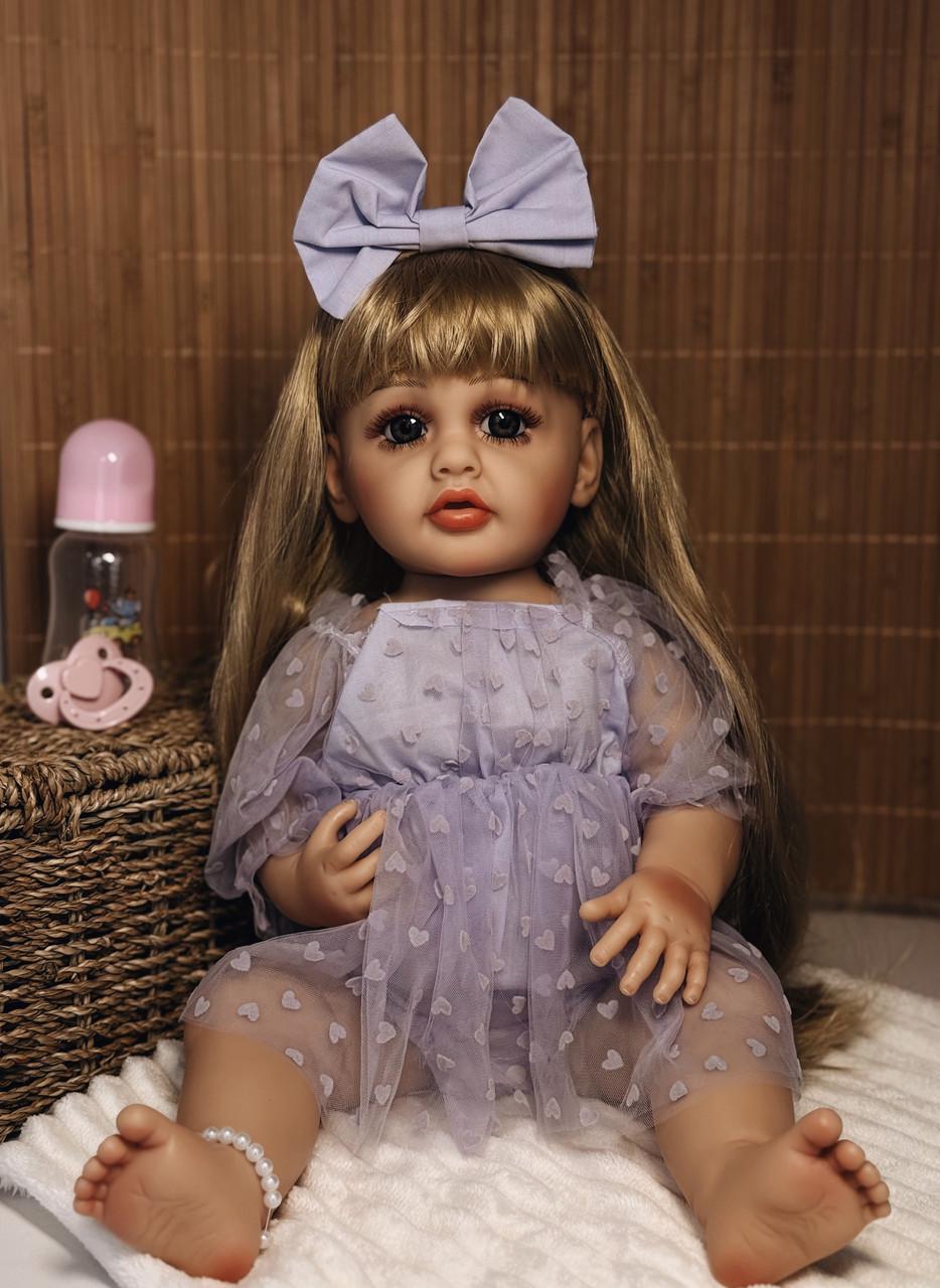 Кукла кукла реалистичная KEIUMI винил-силиконовая в платье и бантие с аксессуарами 55 см Фиолетовый