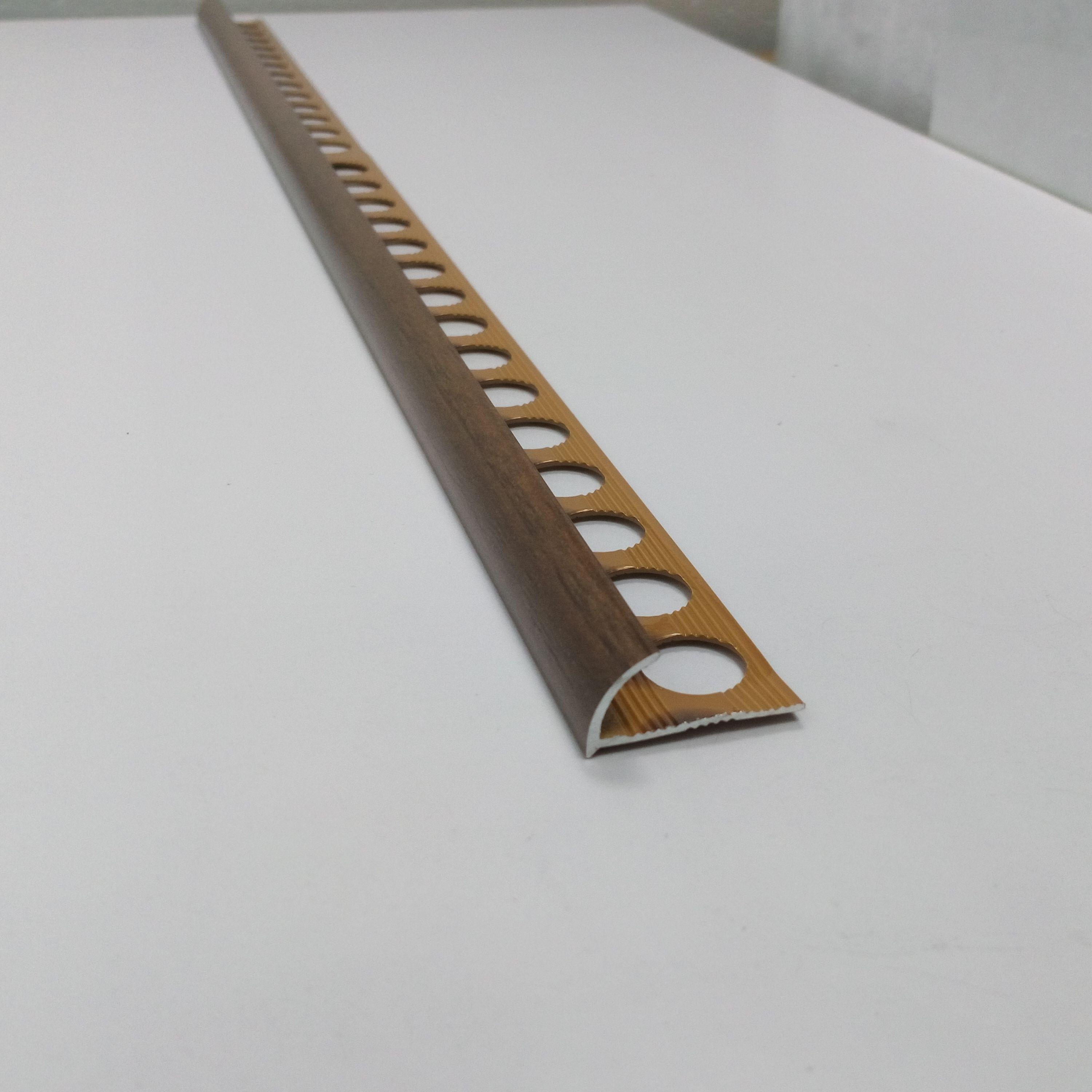 Уголок для плитки Профіль Центр НАП 10 наружный алюминиевый крашеный до 10 мм/2,7 м Орех (3НАП102725) - фото 2 Уголок для плитки Профіль Центр НАП 10 наружный алюминиевый крашеный до 10 мм/2,7 м Орех (3НАП102725) - фото 2