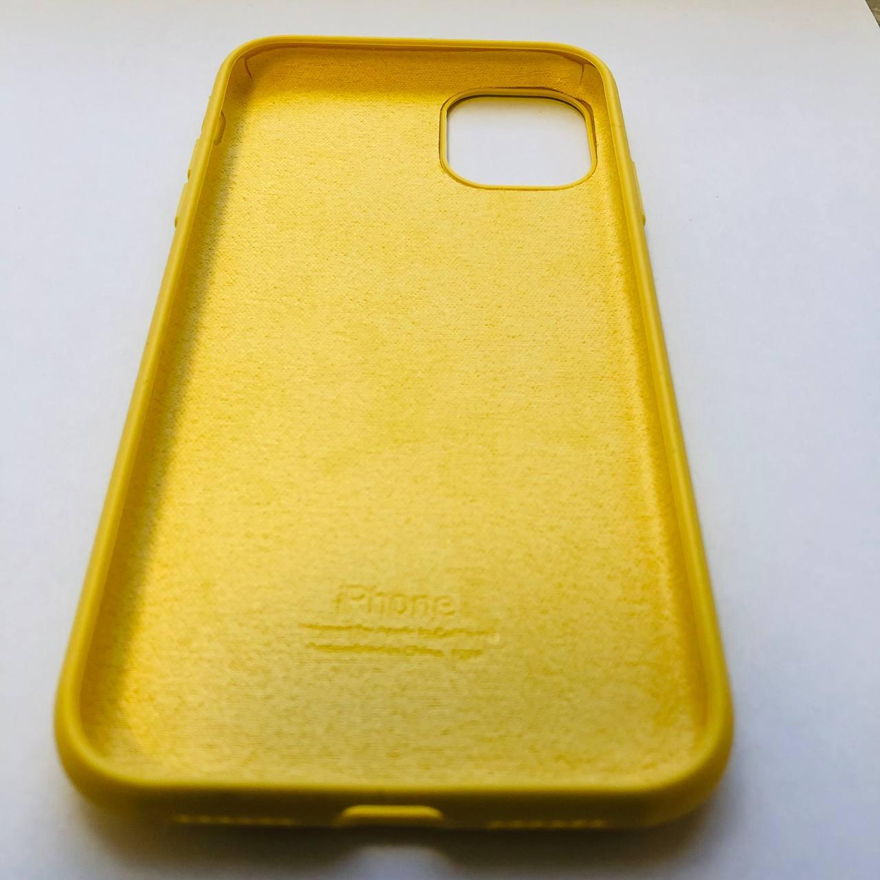 Чехол Silicone Case для Apple iPhone 11 Yellow - фото 3