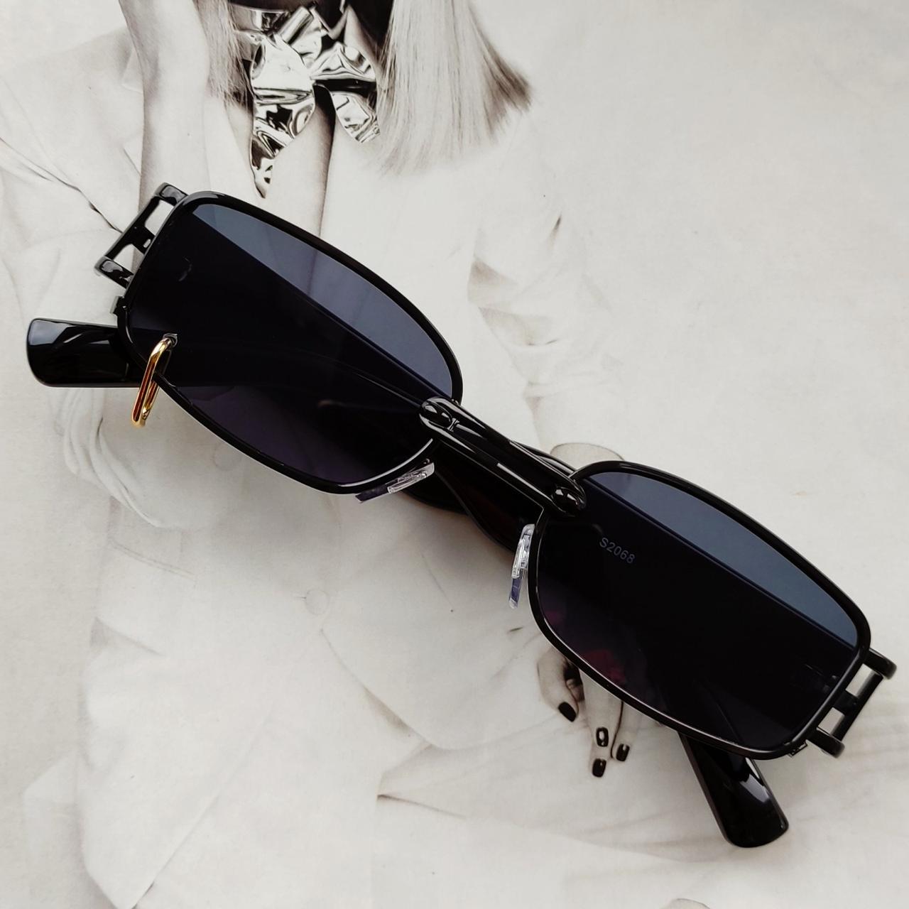 Очки солнцезащитные с кольцом Черный