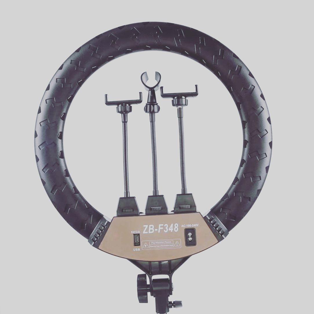 Кільцева лампа RIAS ZB-F348 LED на 3 тримачі з пультом ДУ 45 см (2_009335) - фото 4 Кільцева лампа RIAS ZB-F348 LED на 3 тримачі з пультом ДУ 45 см (2_009335) - фото 4