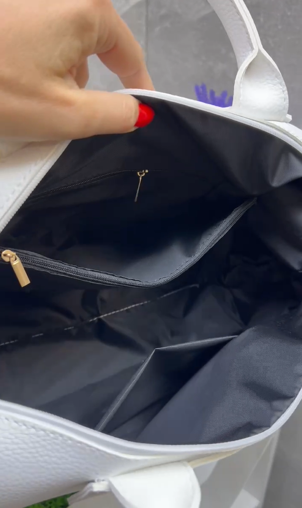 Сумка саквояж женская объемная из экокожи через плечо дорожная вместительная Белый с черным - фото 9 Сумка саквояж женская объемная из экокожи через плечо дорожная вместительная Белый с черным - фото 9