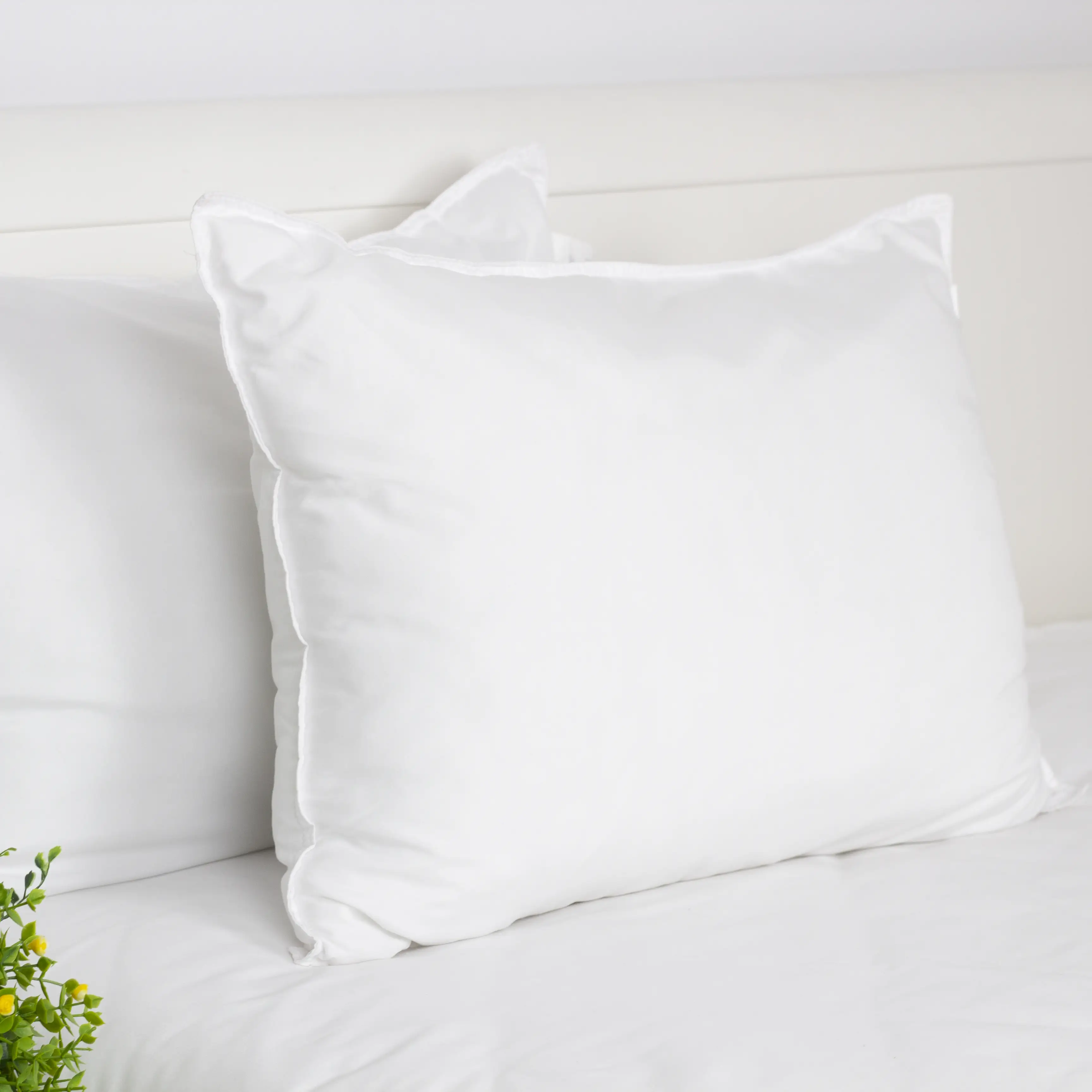 Подушка WHITE COMFORT 50x70 см 600 г мікрофібровий (3-02515_00000)