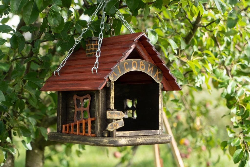 Кормушка для птиц подвесная Леший из древесины 29×27×34 см - фото 4