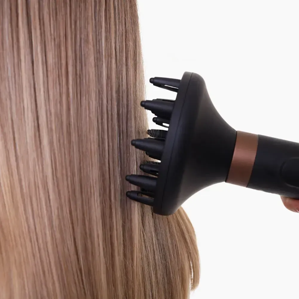 Фен щітка для укладання та завивки волосся + 6 насадок, 1000Вт, VGR V-491 (L) - фото 7 Фен щітка для укладання та завивки волосся + 6 насадок, 1000Вт, VGR V-491 (L) - фото 7