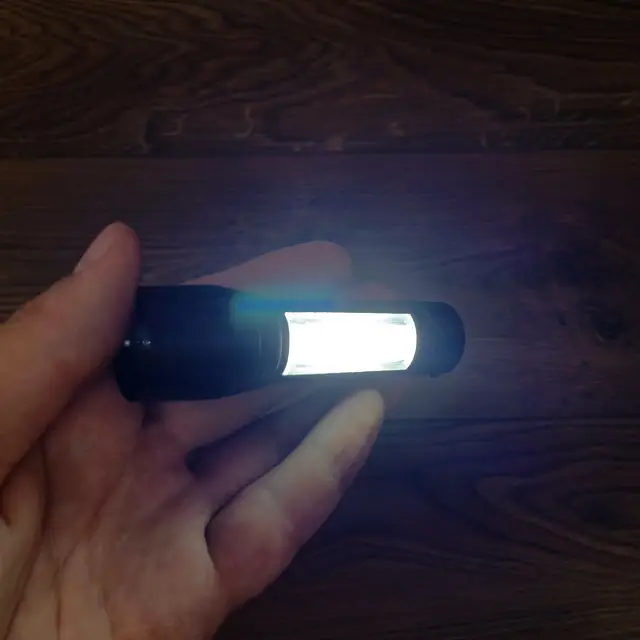 Ліхтар світлодіодний акумуляторний із бічною панеллю (2132706263) - фото 8 Ліхтар світлодіодний акумуляторний із бічною панеллю (2132706263) - фото 8