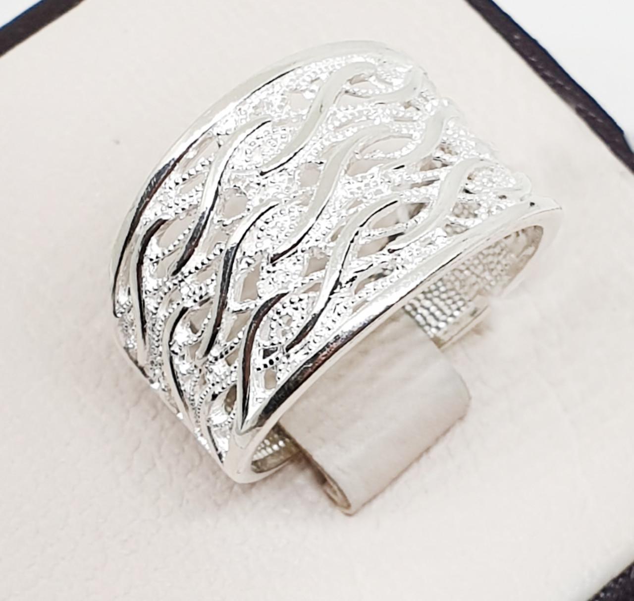 Кольцо серебряное 4,44 г р. 19 (1502373372) Кольцо серебряное 4,44 г р. 19 (1502373372)