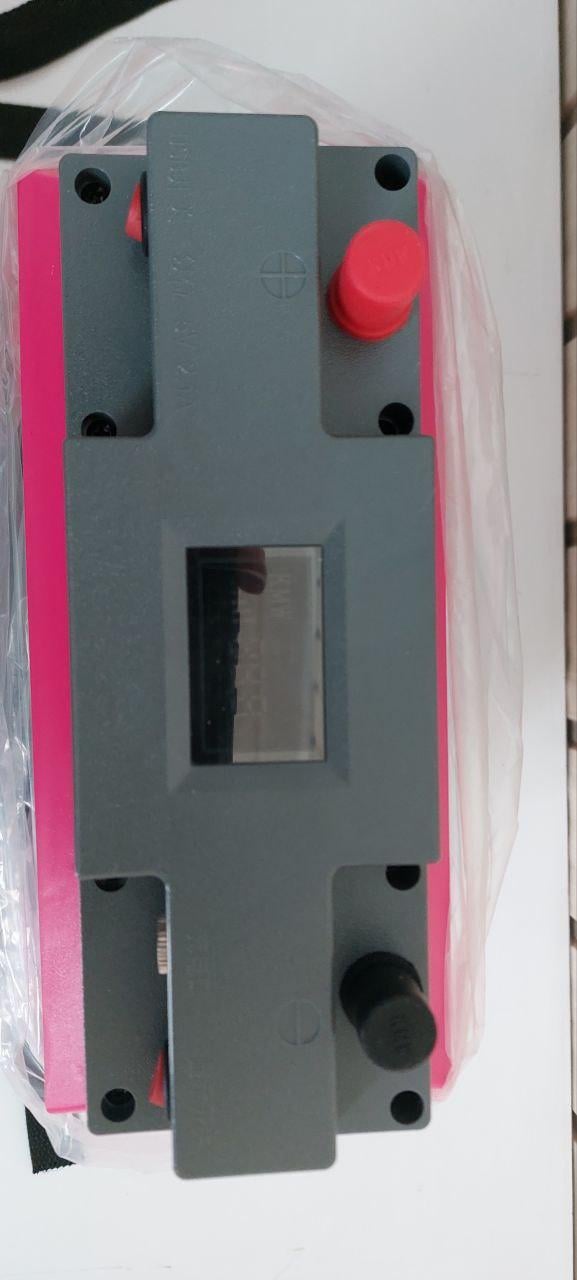 Акумулятор Weekender 100 Ah 12V з зарядним пристроєм та рюкзаком-чохлом - фото 7 Акумулятор Weekender 100 Ah 12V з зарядним пристроєм та рюкзаком-чохлом - фото 7