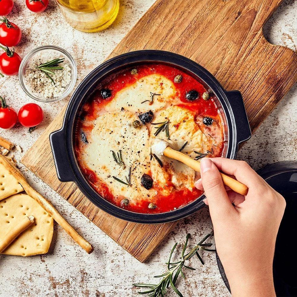 Форма для запікання сиру Emile Henry Cheese Baker 19,5х17,5х10 см Чорний (798417) - фото 5 Форма для запікання сиру Emile Henry Cheese Baker 19,5х17,5х10 см Чорний (798417) - фото 5