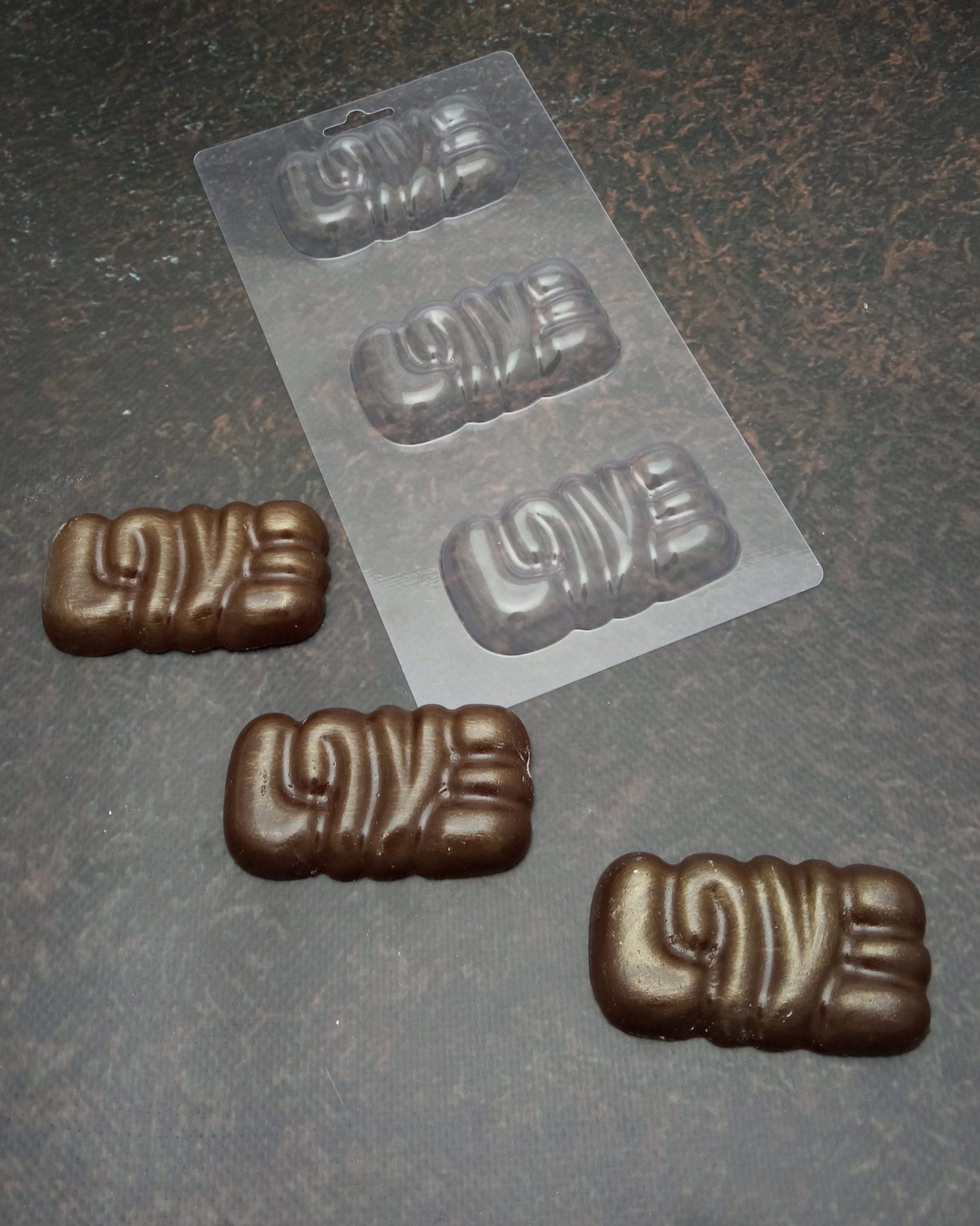 Форма пластикова B-0198 Напис Love (13375)