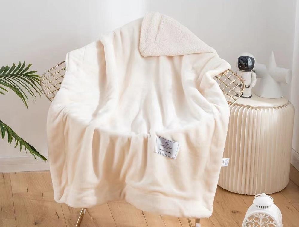 Плед детский Cotton home 100х140 см двусторонний овчина/микрофибра 1057-3 Молочный (DR0140 см61)