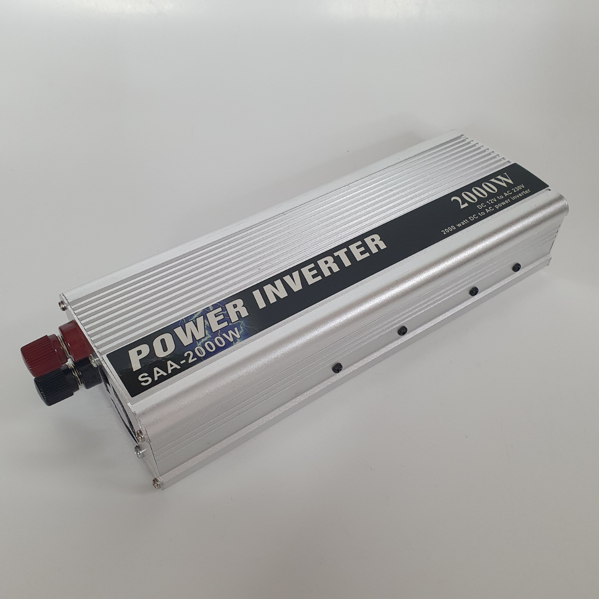 Инвертор автомобильный Power Inverter 2000W 12V-230V (SAA-2000W)