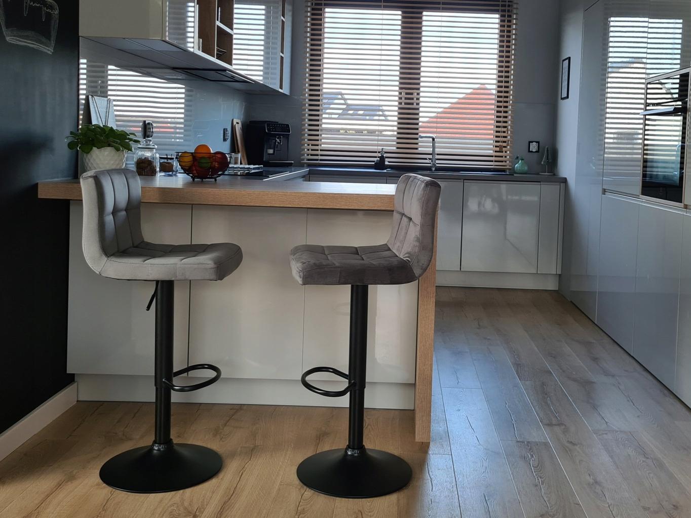 Барний стілець зі спинкою Bonro B-0106 велюр Cірий/Чорний (4772) - фото 5