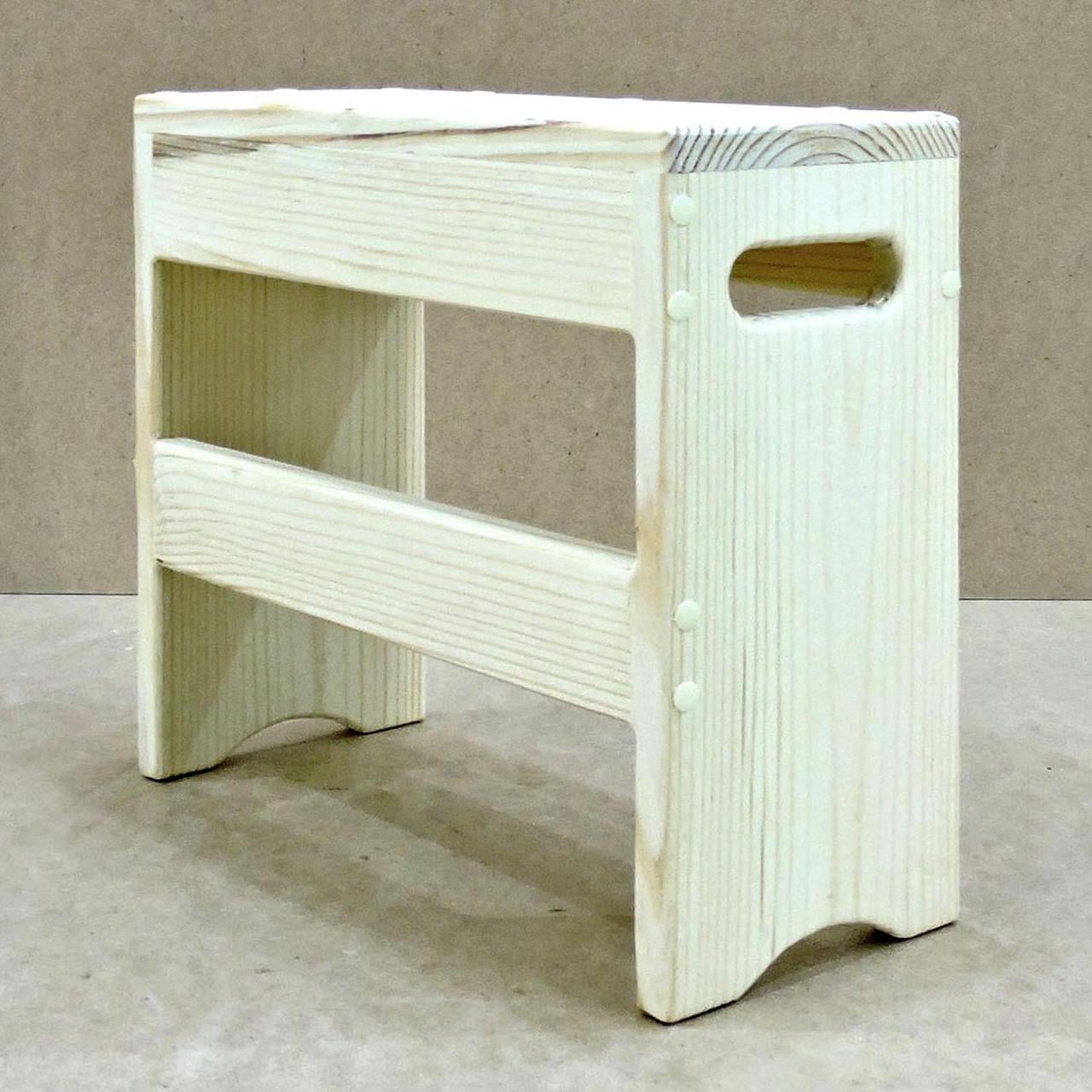 Стульчик из дерева Двина Бланже (ТАБ-004201)