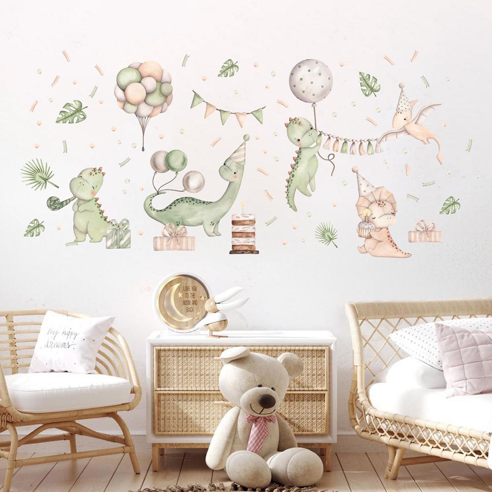 Декоративные наклейки LIPKO с динозаврами и воздушными шарами М (30285142)