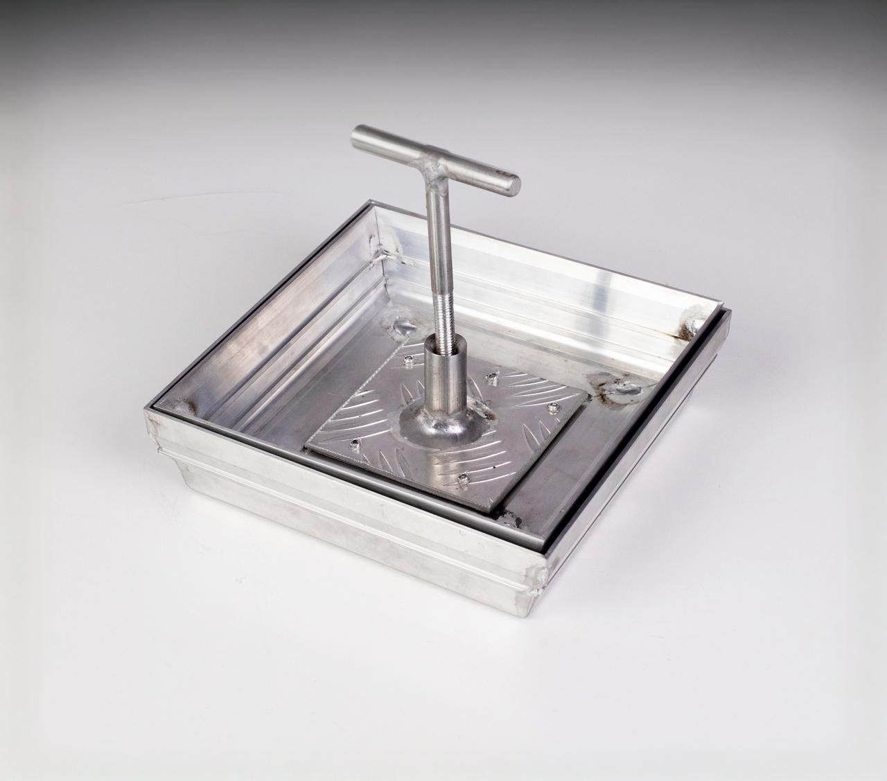 Люк ревизионный напольный алюминиевый облегченный 40х40 см (27882720) - фото 2