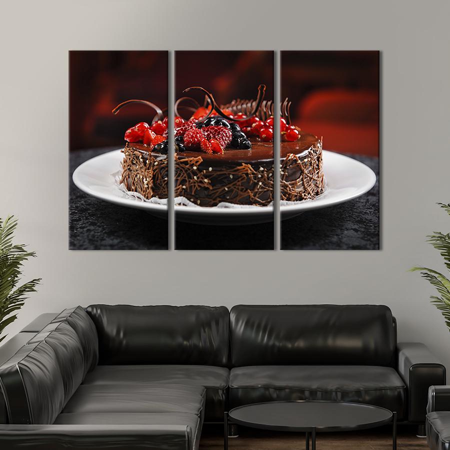 Картина модульная из 3 частей Шоколадно-ягодный торт M 78x48 см (275-31)