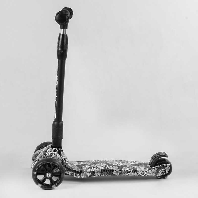 Самокат трехколесный Best Scooter MAXI 65-878 складной алюминиевый руль/колеса PU со светом (25308269) Самокат трехколесный Best Scooter MAXI 65-878 складной алюминиевый руль/колеса PU со светом (25308269)