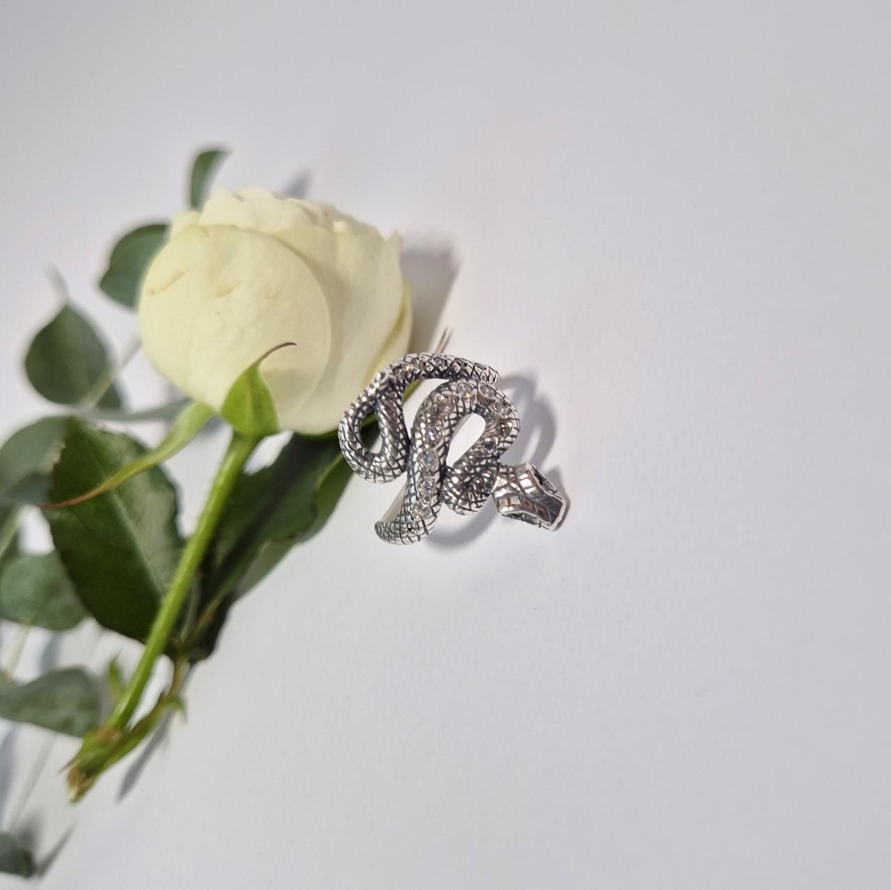 Каблучка змія із зеленими очима чорнене срібло 925 проби 4,10 г р. 20 (4789ч) - фото 4 Каблучка змія із зеленими очима чорнене срібло 925 проби 4,10 г р. 20 (4789ч) - фото 4