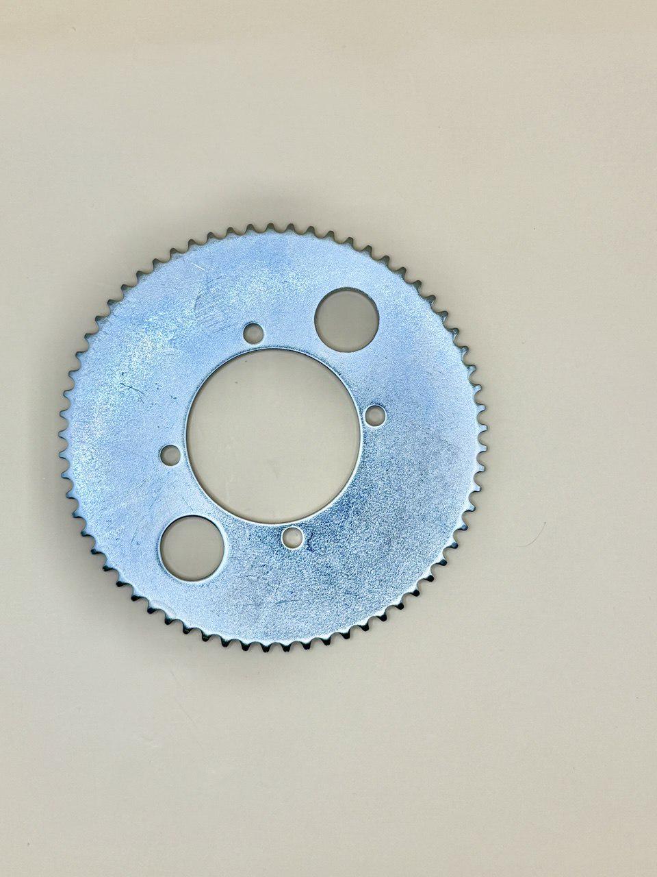 Звезда цепная 65T 65 зубцов 54 вал стальная (445931)