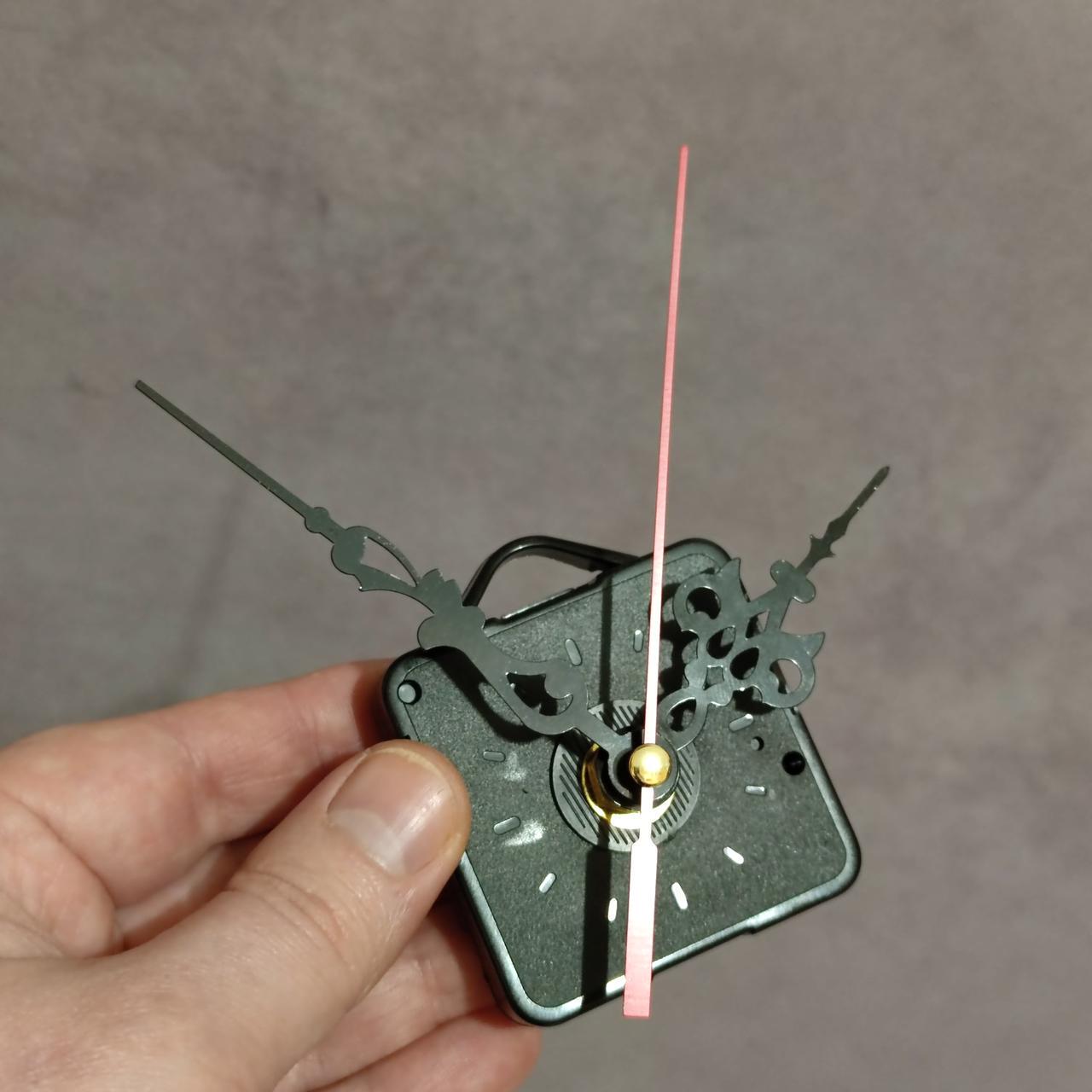 Механізм годинниковий для настінного годинника з візерунковими стрілками і підвісом (1365947022) - фото 3 Механізм годинниковий для настінного годинника з візерунковими стрілками і підвісом (1365947022) - фото 3