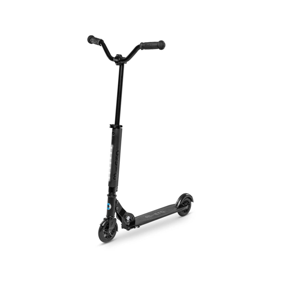 Самокат детский двухколесный Micro Sprite Deluxe SA0200 Черный Самокат детский двухколесный Micro Sprite Deluxe SA0200 Черный