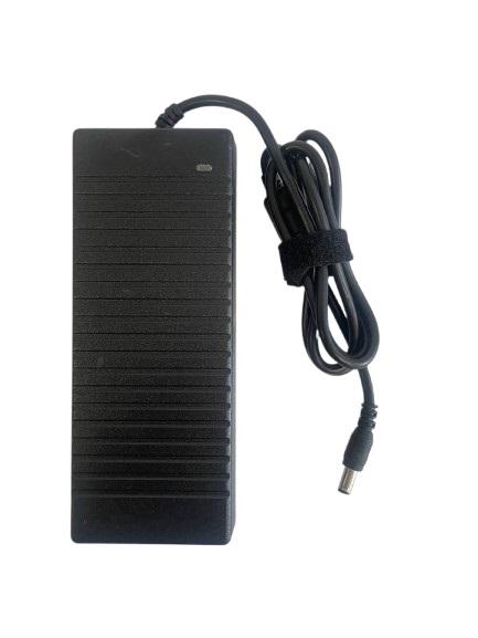 Зарядное устройство для ноутбука Toshiba 15V 8A 6,3х3,0 мм 120 Вт (000568484)