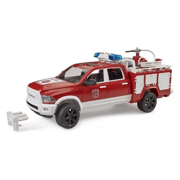 Игрушечная пожарная машина Bruder RAM 2500 свет/звуки 1:16 (02544) Игрушечная пожарная машина Bruder RAM 2500 свет/звуки 1:16 (02544)