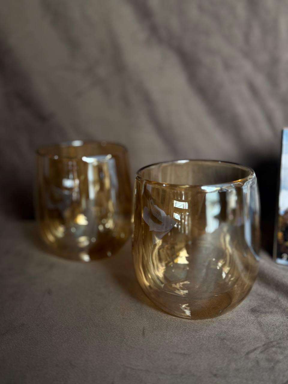 Набір низьких склянок з подвійним дном Vittora Gold боросилікатне скло 250 мл 2 шт. Золотистий (VT-5407-250) - фото 2 Набір низьких склянок з подвійним дном Vittora Gold боросилікатне скло 250 мл 2 шт. Золотистий (VT-5407-250) - фото 2