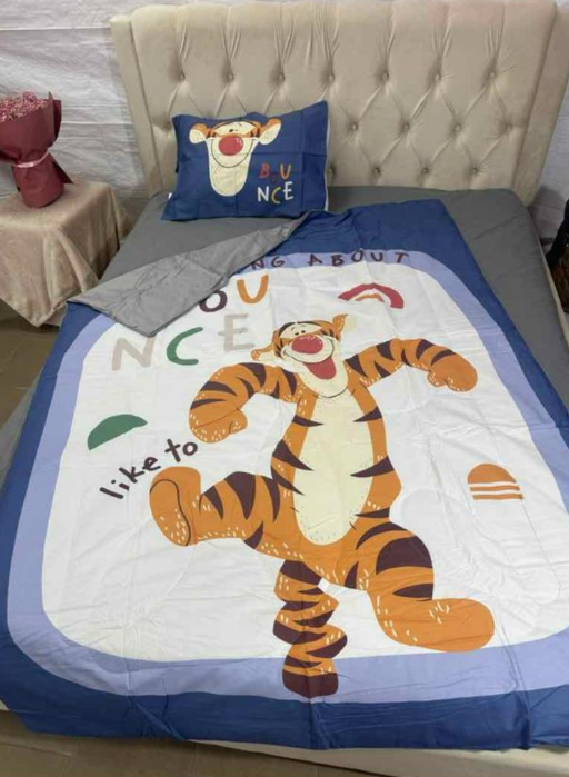 Комплект с летним одеялом Laura Grand 100% коттон - полуторный набор с наволочкой тигргер