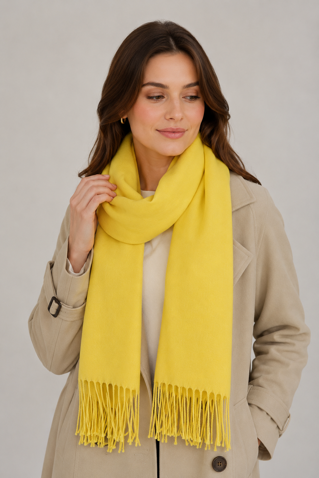 Шаль Cashmere с бахромой 200x35 см Лимонный