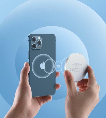 Зарядний пристрій бездротовий Choetech MagSafe Qi магнітний з алюмінієвою підставкою 15 Вт (H047) - фото 4 Зарядний пристрій бездротовий Choetech MagSafe Qi магнітний з алюмінієвою підставкою 15 Вт (H047) - фото 4