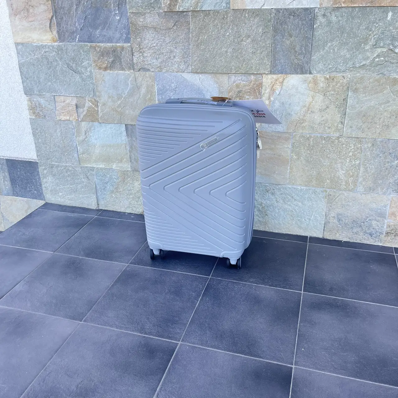 Чемодан дорожный из полипропилена Bloom 1706 средний М 63 л Серый - фото 3 Чемодан дорожный из полипропилена Bloom 1706 средний М 63 л Серый - фото 3