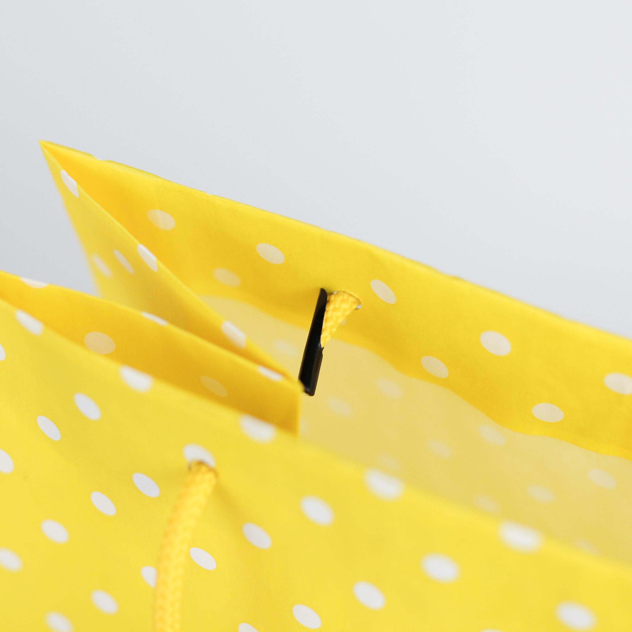 Пакет с принтом горошек Люкс с ручками веревками 20 шт. 260х150х320 мм - фото 3 Пакет с принтом горошек Люкс с ручками веревками 20 шт. 260х150х320 мм - фото 3