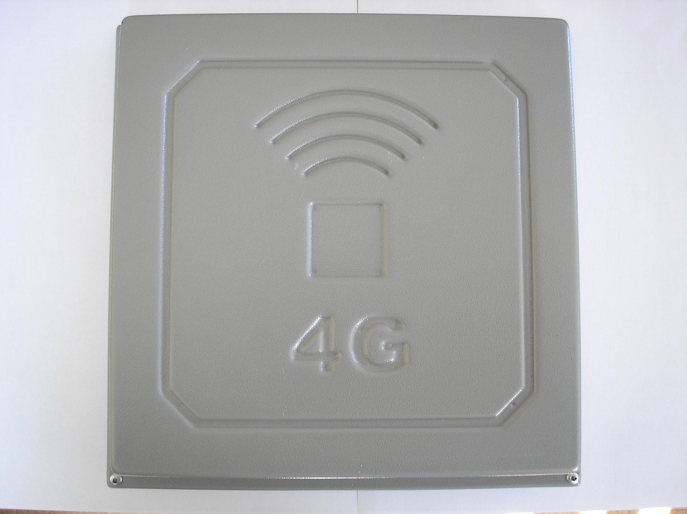 Антенна для интернета 4G Квадрат панельная 17 Дбі LTE GSM 2G 3G 4,5 G 5G 824-960 / 1700-2700 мГц - фото 6