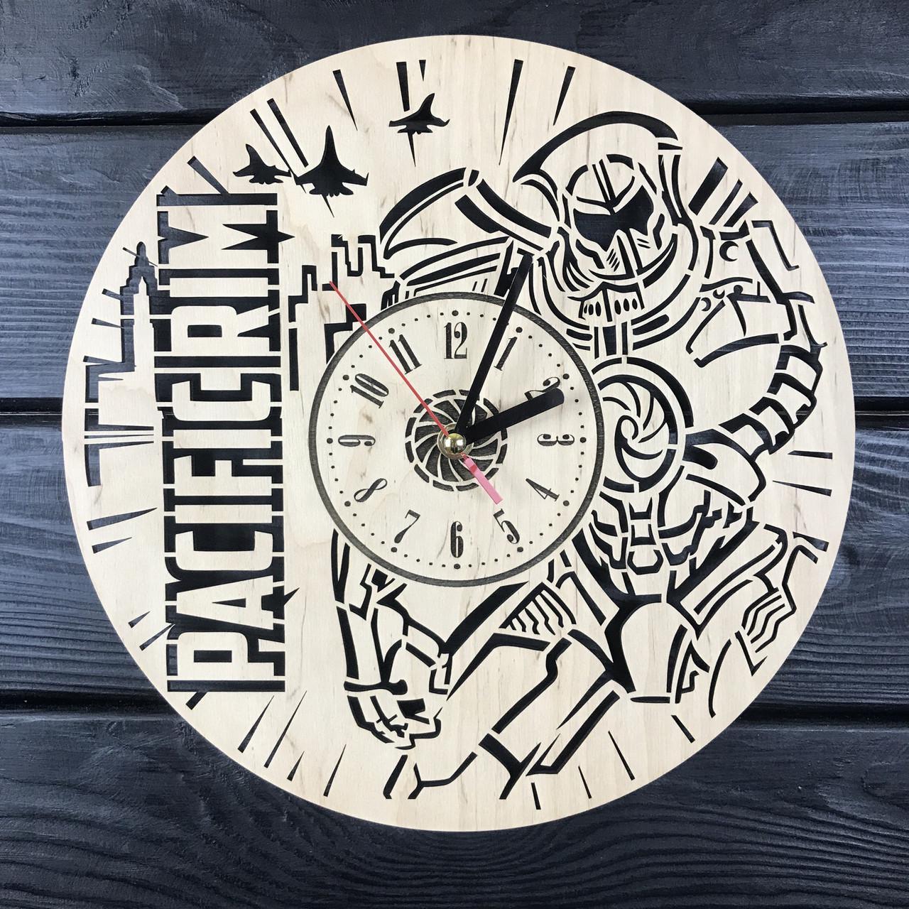 Часы стильные настенные деревянные Тихоокеанский рубеж