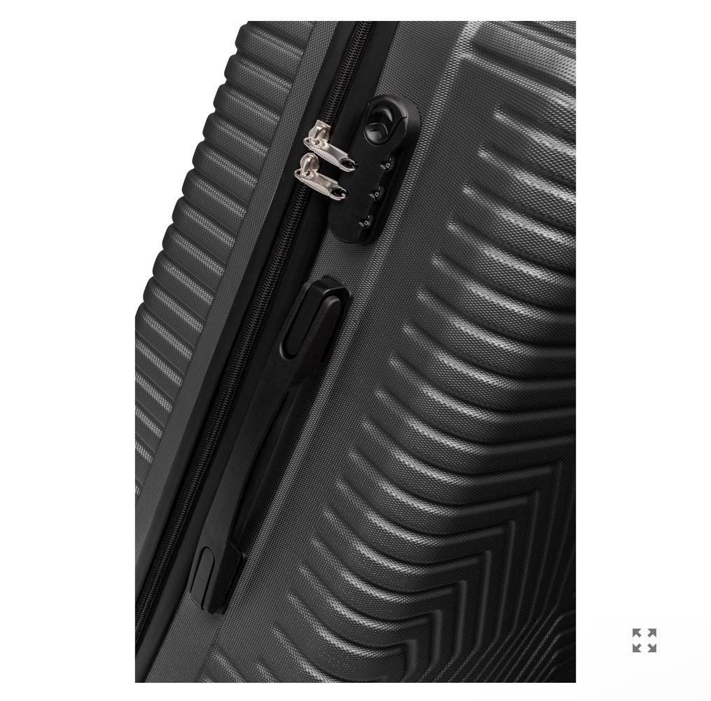 Чемодан Polo ПК001-М поликарбонат на 4-х двойных колесах средний М 70 л Черный - фото 4 Чемодан Polo ПК001-М поликарбонат на 4-х двойных колесах средний М 70 л Черный - фото 4