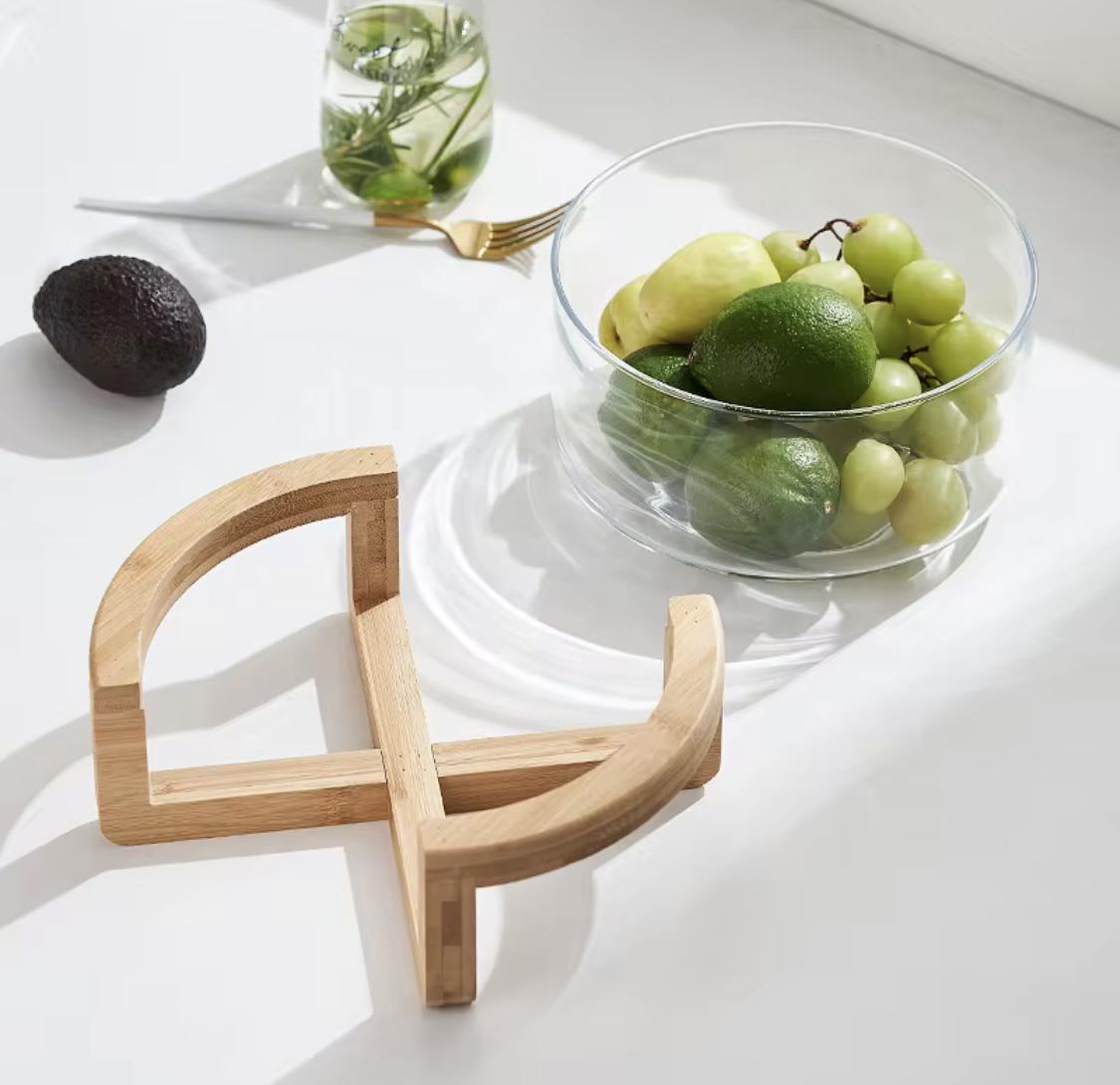 Фруктовница стеклянная на бамбуковой подставке Прозрачный (70015) - фото 6 Фруктовница стеклянная на бамбуковой подставке Прозрачный (70015) - фото 6