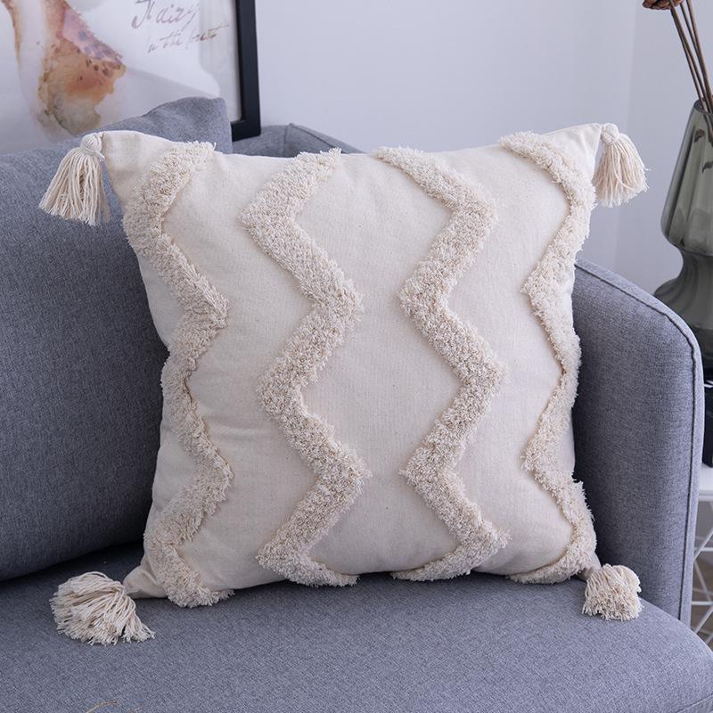 Подушка декоративная хлопок с эффектным объемным узором квадратная с кисточками 45х45 см Кремовый (60049)