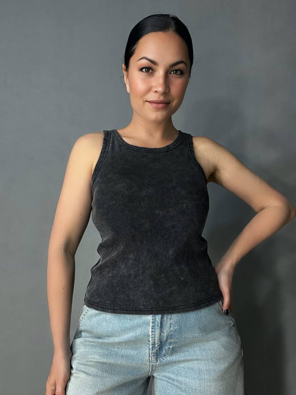 Женская майка AN 2733 в рубчик с порезанными швами OS Черный (26794582) - фото 10 Женская майка AN 2733 в рубчик с порезанными швами OS Черный (26794582) - фото 10