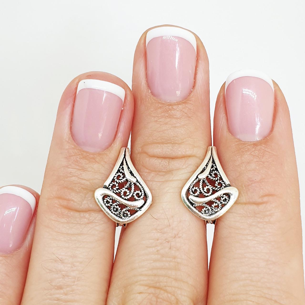 Серьги серебряные 2,6 г (1565701892)