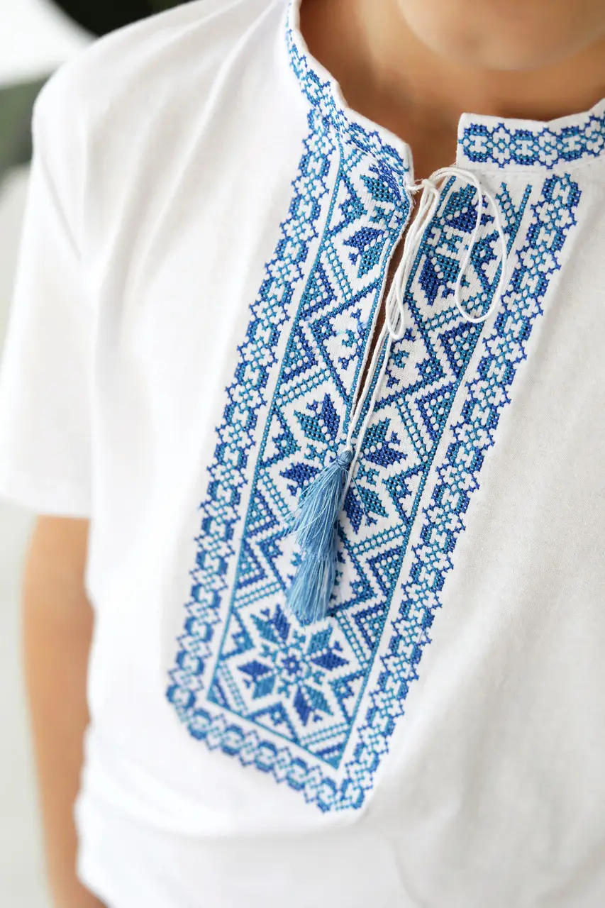 Футболка-вышиванка детская на мальчика трикотажная 98 см Белый с голубым (дхл-03-98) - фото 3 Футболка-вышиванка детская на мальчика трикотажная 98 см Белый с голубым (дхл-03-98) - фото 3