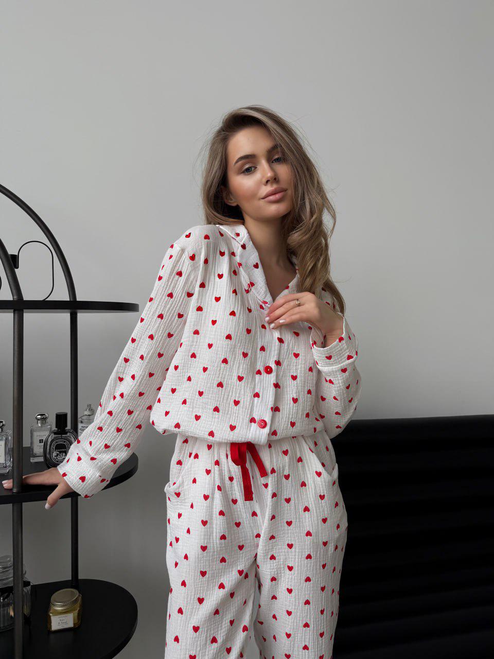 Пижама женская из муслина Красные сердечки брюки/рубашка XL (M252P) - фото 5 Пижама женская из муслина Красные сердечки брюки/рубашка XL (M252P) - фото 5